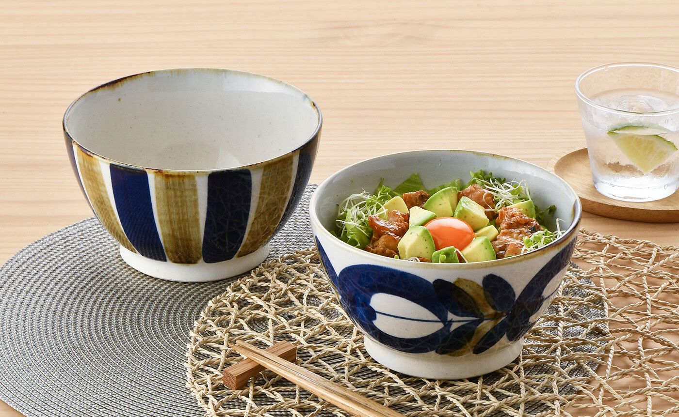 青い花柄の陶器丼 3個セット 青い花柄の陶器丼 3個セット 楽天市場】花柄（カラーブルー）（丼